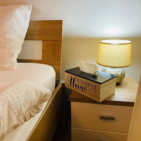 Sellada Apartament - Free Private Parking,Ac,Wi-Fi Carei Exterior foto